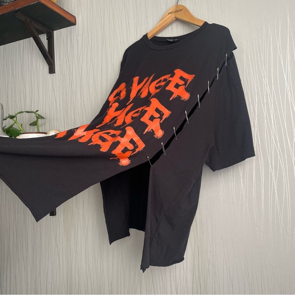 Fashion Nova Total Savage Hardware Tee - Black Size XL - Picture 4 of 7